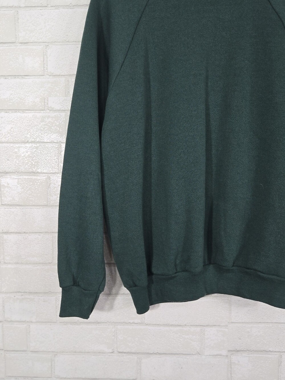 Hanes dark green crew-neck sweatshirt - Picture 8 of 14